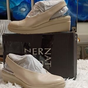 Naturalizer Sutton Pump Porcelain Leather Shoes Sling Back Women's Sz 8.5 Wide